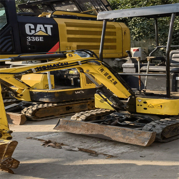 Sẵn sàng để làm việc và có kinh nghiệm sử dụng Nhật Bản komatsu pc 15 MR trong tình trạng tốt