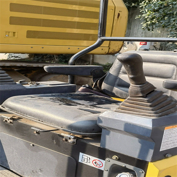 Sẵn sàng để làm việc và có kinh nghiệm sử dụng Nhật Bản komatsu pc 15 MR trong tình trạng tốt