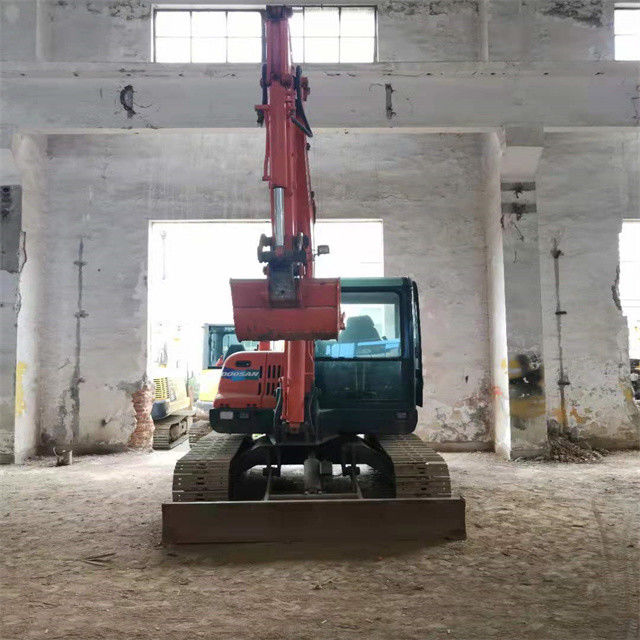 Sẵn sàng để làm việc và có kinh nghiệm sử dụng Hàn Quốc nhập khẩu 6 tấn Doosan DX 55 trong tình trạng tốt