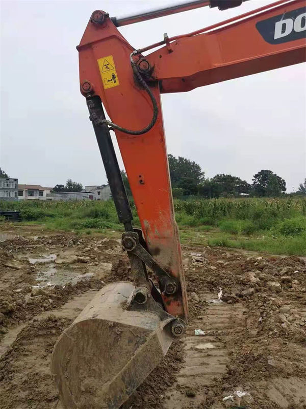 8 tấn sẵn dùng Excavator cho công việc và có kinh nghiệm sử dụng Hàn Quốc nhập khẩu Doosan DX 75