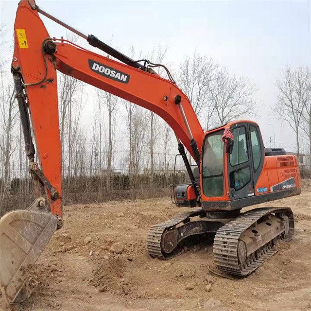 20 tấn sẵn dùng máy đào cho công việc và có kinh nghiệm sử dụng Hàn Quốc nhập khẩu Doosan DX 220
