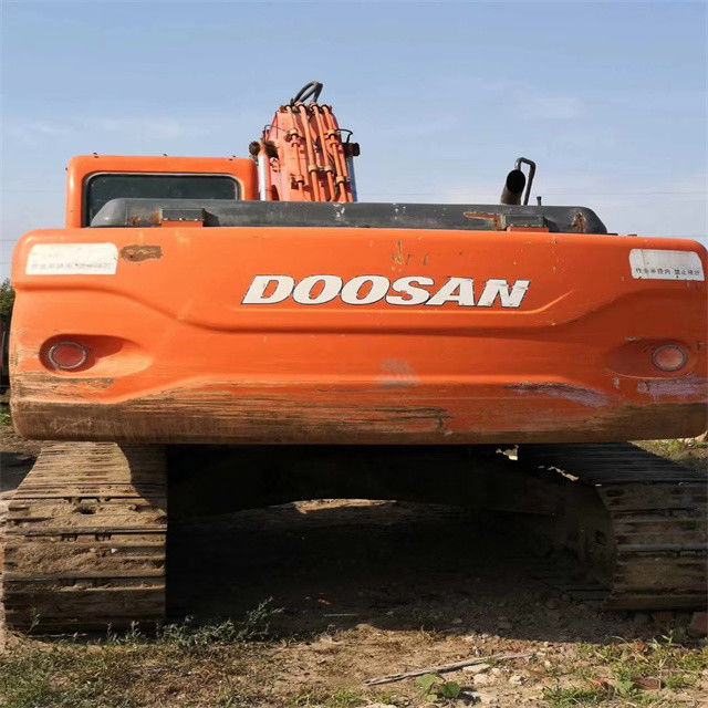 22 tấn sẵn sàng để làm việc và có kinh nghiệm sử dụng Hàn Quốc nhập khẩu Doosan DX 225 LC trong tình trạng tốt