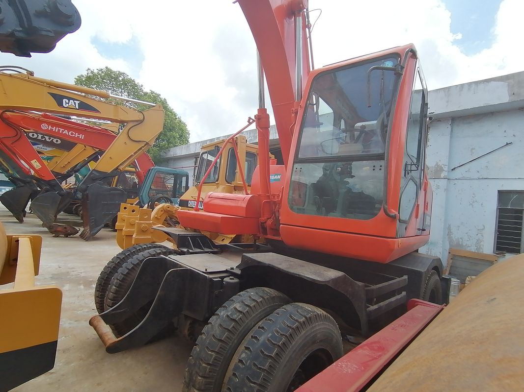 Sẵn sàng để làm việc và có kinh nghiệm sử dụng Hàn Quốc máy đào cũ DH150W-7 trong tình trạng tốt