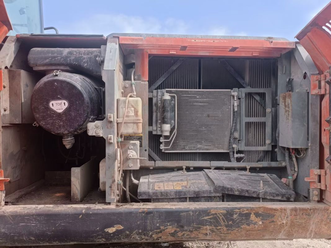 21 tấn sẵn dùng máy đào cho công việc và có kinh nghiệm sử dụng Hàn Quốc nhập khẩu Hitachi 210-5G