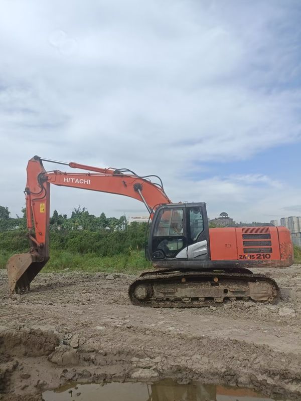 21 tấn sẵn dùng máy đào cho công việc và có kinh nghiệm sử dụng Hàn Quốc nhập khẩu Hitachi 210-5G