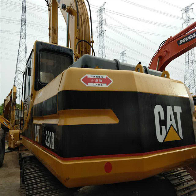 21 tấn sẵn sàng để làm việc và có kinh nghiệm sử dụng Nhật Bản Caterpillar 320 B trong tình trạng tốt