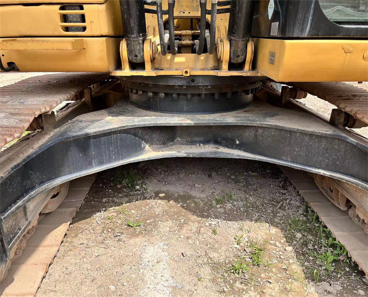 23ton sẵn sàng để làm việc và có kinh nghiệm sử dụng Nhật Bản Caterpillar 323 D trong tình trạng tốt