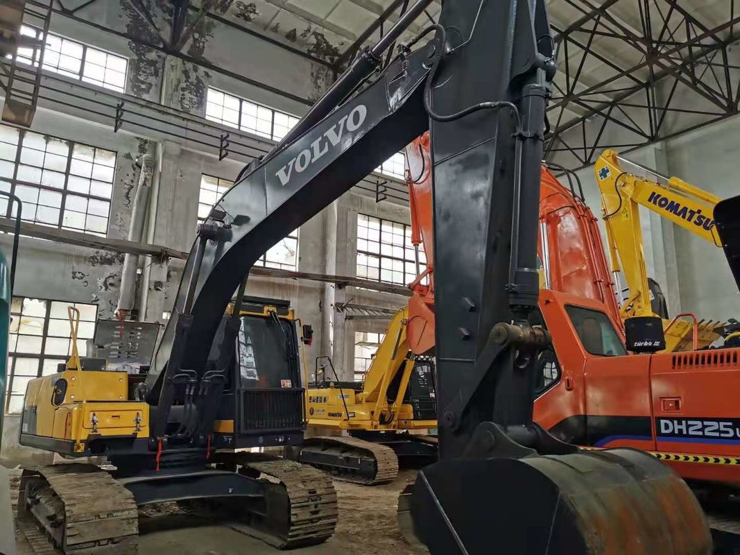 Thụy Điển nhập khẩu chất lượng cao Volvo EC200DL máy đào lùn được sử dụng gần như mới 100% sẵn sàng