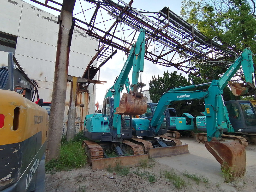 30.5kN KOBELCO SK60-C Máy đào Trọng lượng 5,95t Sức mạnh động cơ 42,4kW