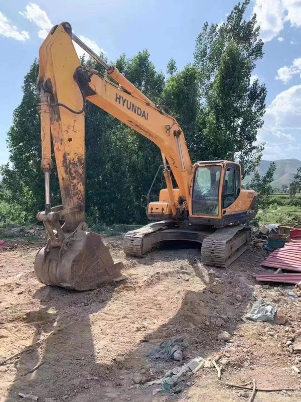 2000rpm Hyundai R215 cũ sẵn sàng để làm việc và có kinh nghiệm Hàn Quốc nhập khẩu trong tình trạng tốt