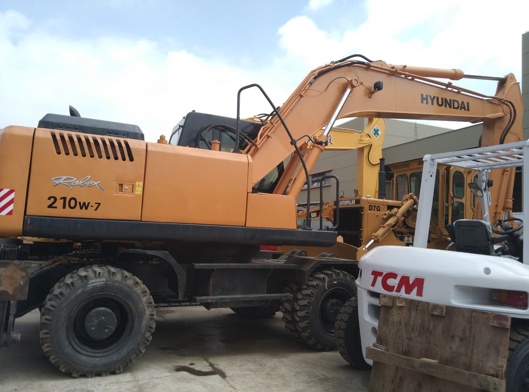 21.2 tấn Hyundai 210W-7 Xe đào bánh xe cũ Capacity bucket 1.34m3
