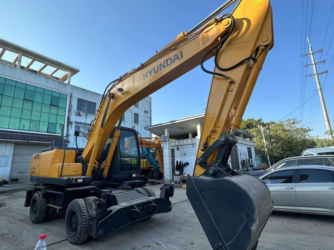 21.2 tấn Hyundai 210W-7 Xe đào bánh xe cũ Capacity bucket 1.34m3