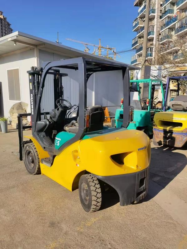 Nhật Bản Xe nâng điện nhỏ gọn Komatsu 2,5 tấn Điện cơ