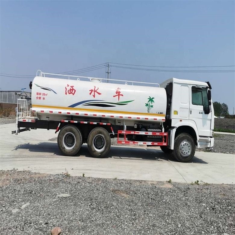 Sino Truck HOWO 6x4 Truck nước 12-16m Vùng phun 25000kg Trọng lượng xe