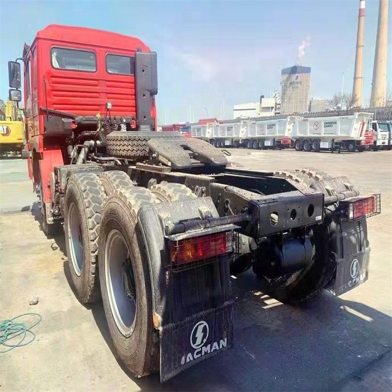 6*4 Shacman sử dụng xe tải máy kéo với hệ thống kiểm soát ổn định điện tử và màn hình cảm ứng