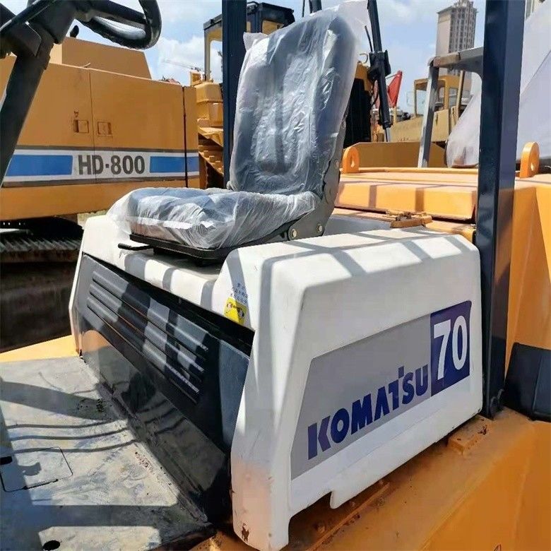 Máy nâng diesel Komatsu FD70 được sản xuất ở Nhật Bản với dung lượng tải 7000kg