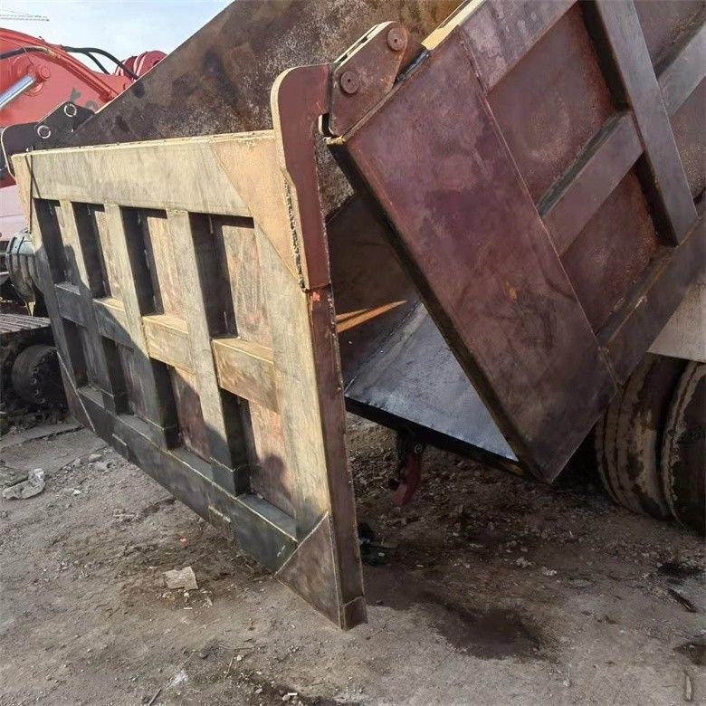 Hệ thống đa phương tiện được sử dụng HINO 6 * 4 Heavy Duty 700 Dump Truck cho xây dựng nặng