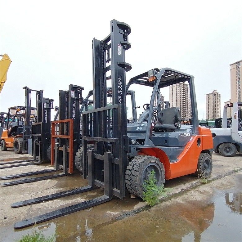Nhiều chức năng 3 tấn Nhật Bản nhập khẩu Toyota xe nâng đã qua sử dụng sẵn sàng trong giờ làm việc thấp