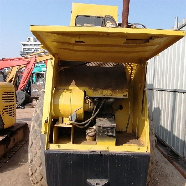 Động cơ diesel Đường dọc Bomag BW217D-2 Sử dụng Đường dọc Đường đạp thủy lực