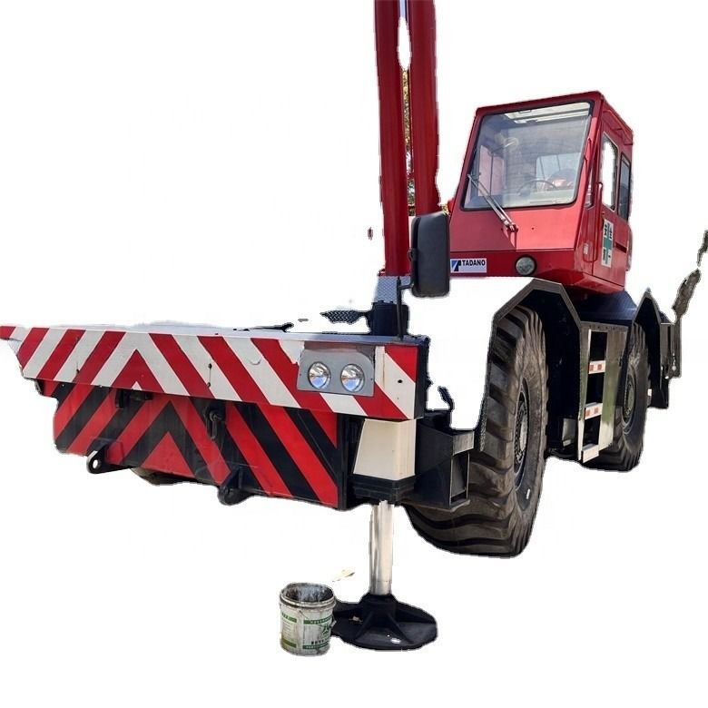 139.8kw tổng công suất Tadano TR-500EX Cẩu sử dụng với công suất 50 tấn và dung lượng nhiên liệu 250L