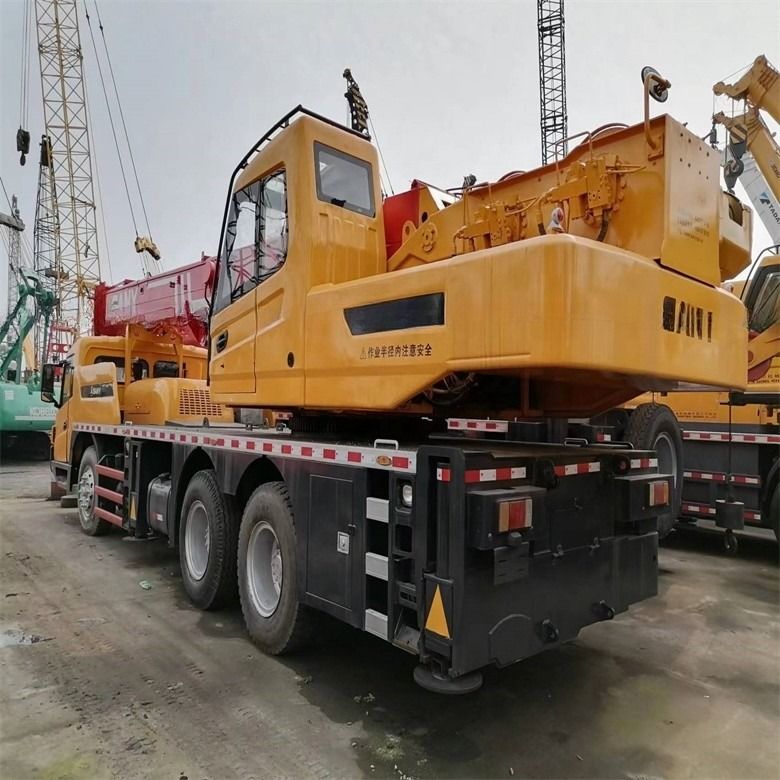 200 tấn xe tải đã qua sử dụng Sany trong thời gian làm việc hoàn hảo 1800-1900 Trong tình trạng tốt