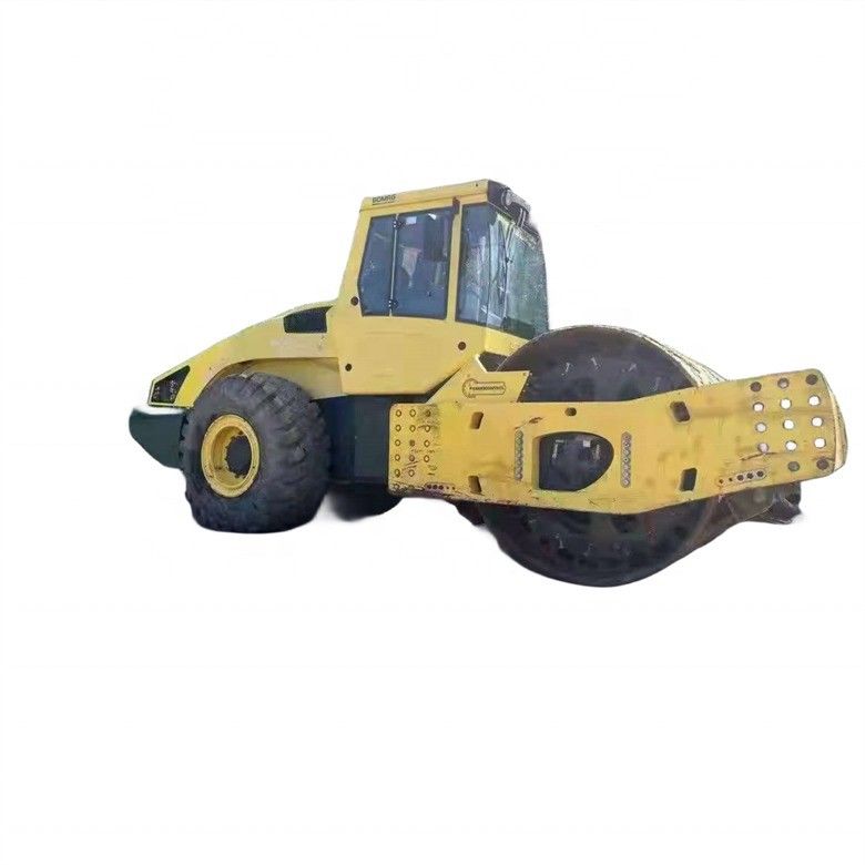 Sự phổ biến lớn được hưởng bởi BW 226DH-4 Compactor Bomag với 2000-2100 giờ làm việc