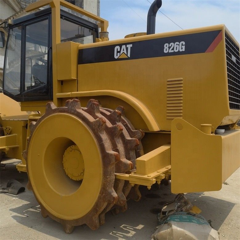 35 tấn sử dụng Caterpillar Cat 826G compactor trong tình trạng tuyệt vời màu gốc Nhật Bản