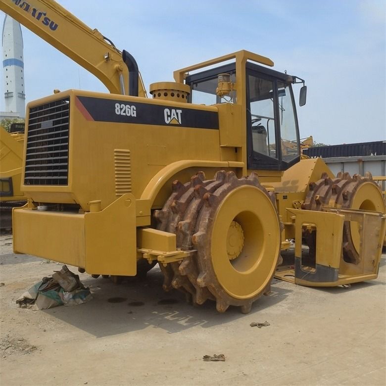 35 tấn sử dụng Caterpillar Cat 826G compactor trong tình trạng tuyệt vời màu gốc Nhật Bản