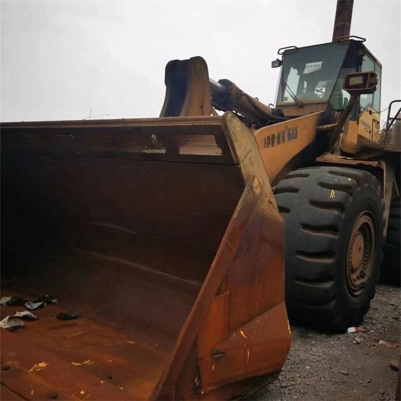 Bán lẻ WA600-6 Loader bánh xe cũ Komatsu WA600-3 Loader tay thứ hai Trong tình trạng tốt