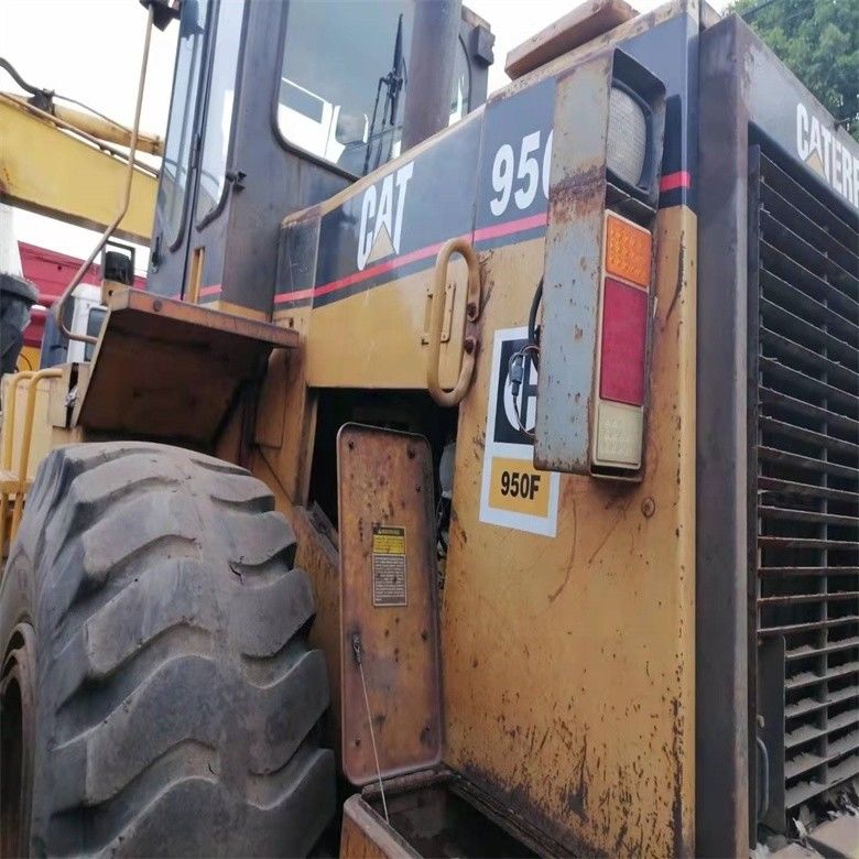 Caterpillar 950F 17 Tons Wheel Loader với 6.6L Displacement và 3200-3300 giờ làm việc