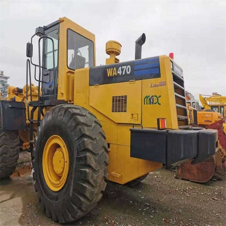 Máy tải Komatsu WA470-3 với tải trọng 7 tấn và vận tải 11L từ Nhật Bản