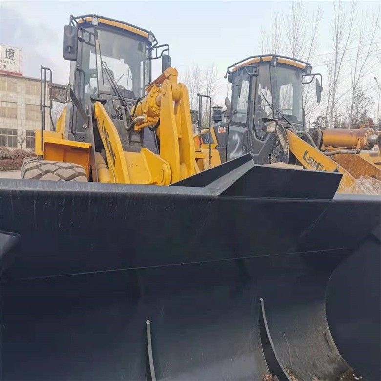 LIUGONG 870H 7 Tons Wheel Loader với giờ làm việc thấp và máy bơm thủy lực gốc