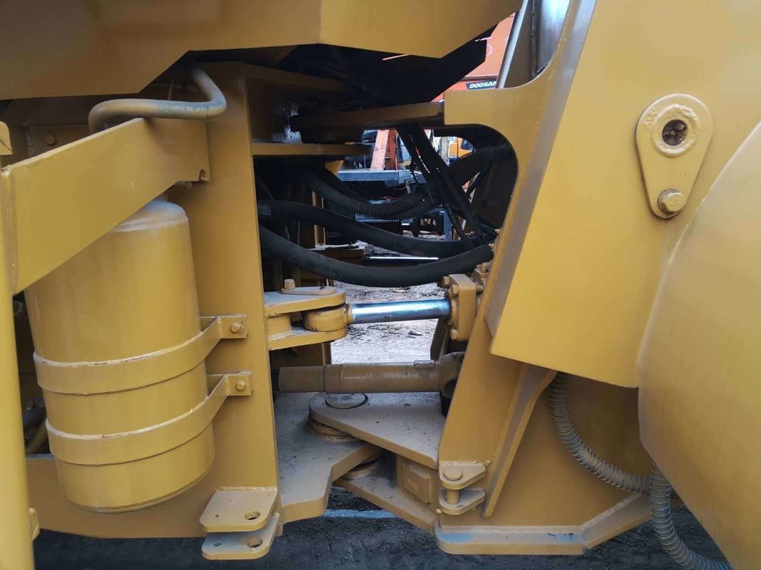 Giá cả phải chăng sử dụng Cat 966G Loader bánh xe với 5.5 M3 Bucket và động cơ Caterpillar