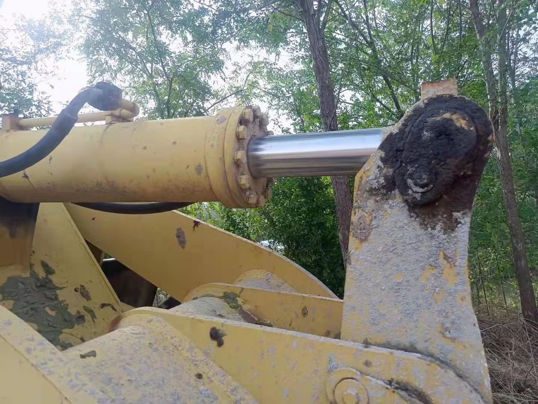 SEM 630B Loader Bulldozer loại đường ray LGP với bộ rách thân duy nhất