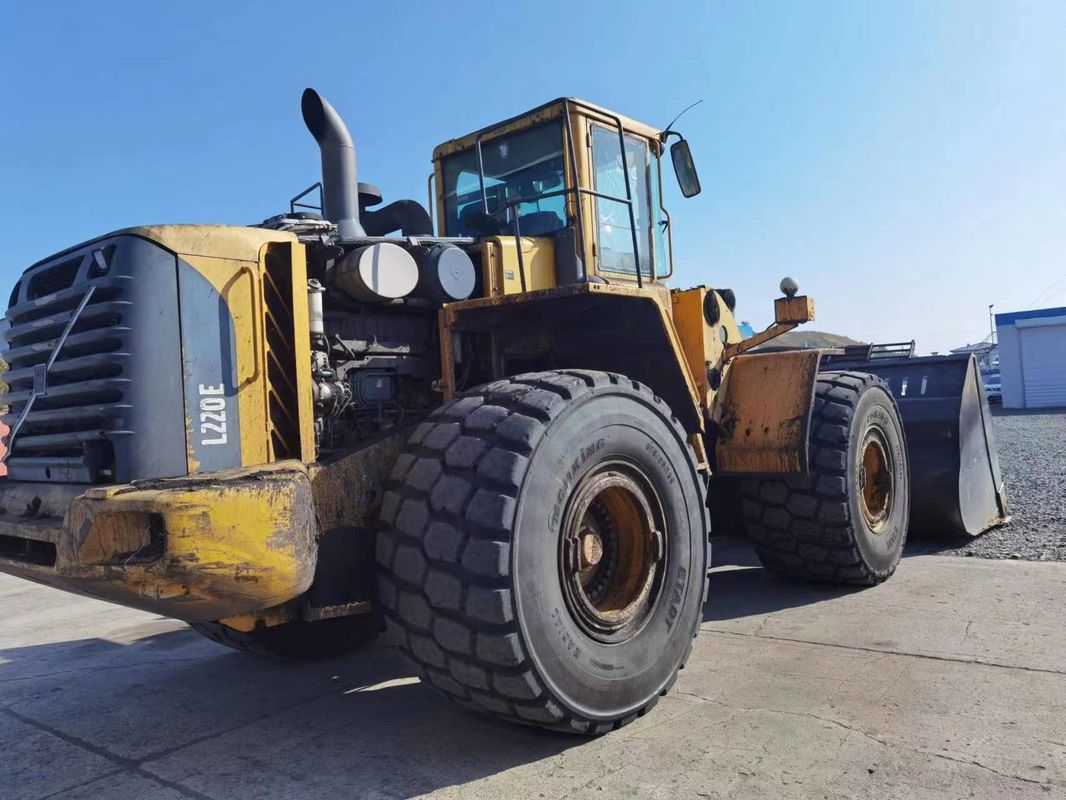 4WD Type Loader sử dụng VOLVO L220E Thiết kế ban đầu bánh xe Skid-Steer Loader loại di chuyển
