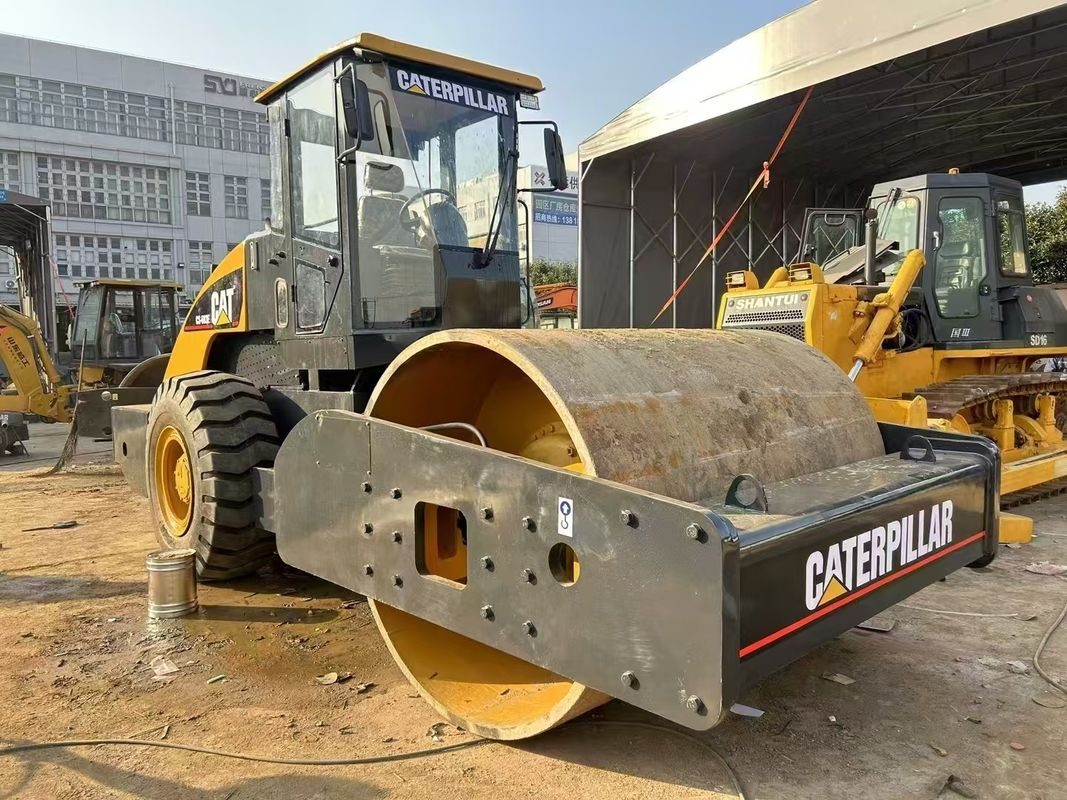 Sử dụng CAT CS-683E Vibratory Roller Compactor 1.8 mm Amplitude 134 kW Sức mạnh động cơ
