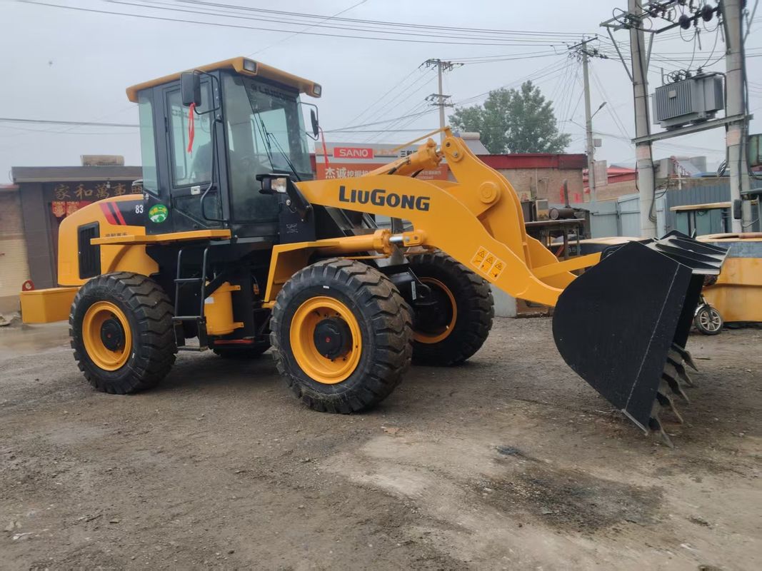 Sử dụng LIUGONG 835 Loader bánh xe đáng tin cậy Loader tay thứ hai 1.7 M3 dung lượng xô