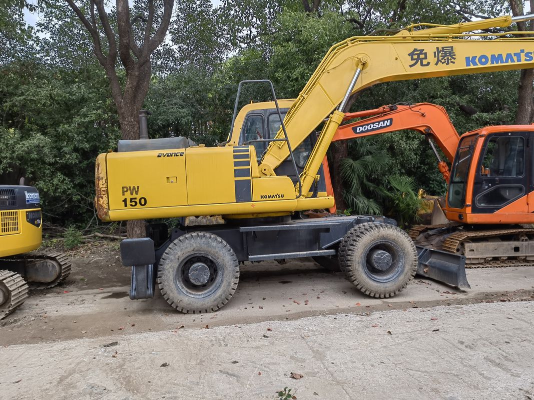 Máy đào bánh Komatsu PC150W-6 đã qua sử dụng Máy đào di động 15 tấn từ Trung Quốc