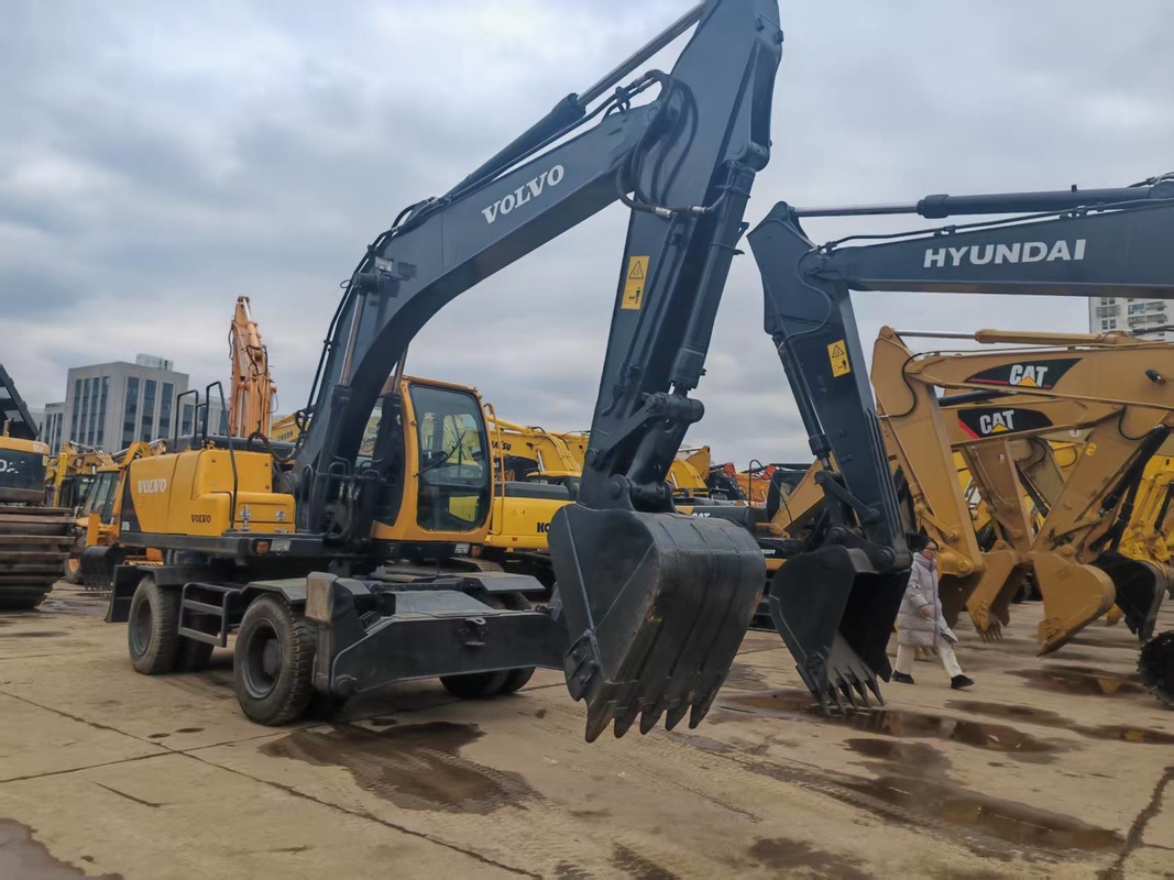 Máy đào VOLVO EW170BLC cũ để bán. Máy đào bánh xe cũ đáng tin cậy từ Trung Quốc.