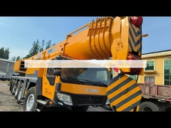 XCMG 200 tấn, trong tình trạng tốt.